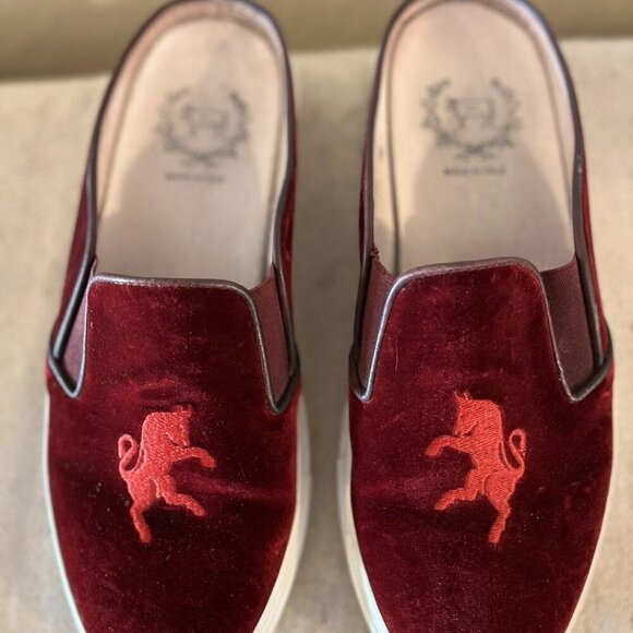 Del Toro Men's Red Velvet Embroidered Bull Slip-On Made In Italy Shoes Sz 10 - Picture 2 of 11